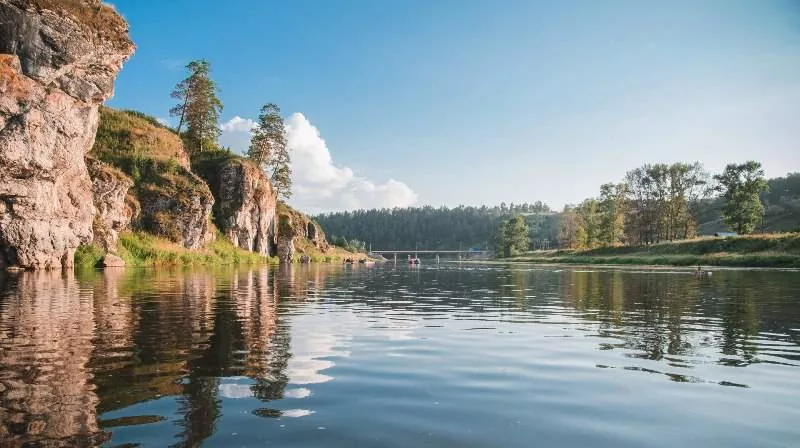 По реке АЙ