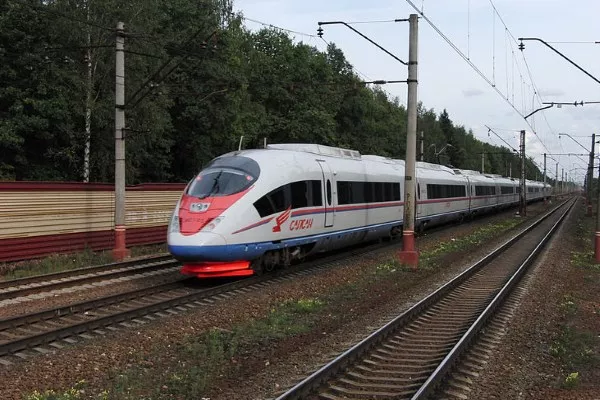 Из Москвы в Санкт-Петербург