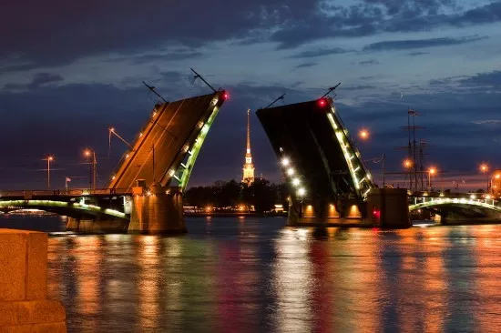 Медовый месяц в Санкт-Петербурге